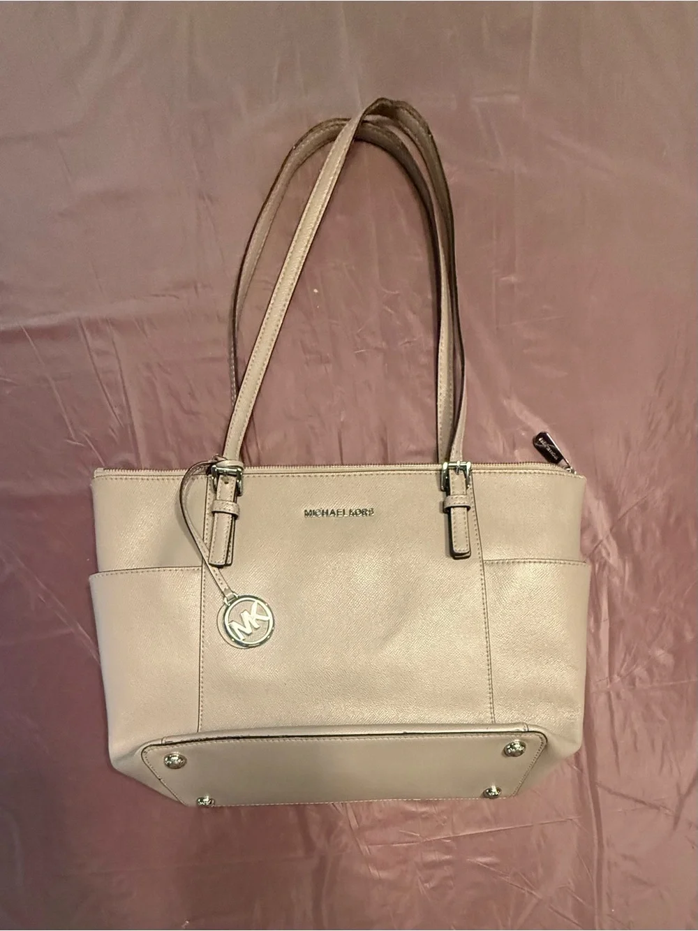 Michael Michael Kors EAST WEST JET SET SAFFIANO TOP ZIP TOTE Grey Leather